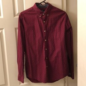 Mens Medium Maroon American Eagle Dotted shirt
